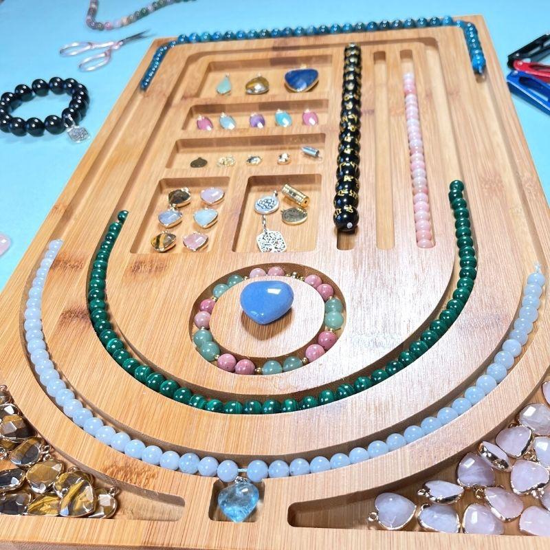 Organisateur en bois pour la création de bijoux