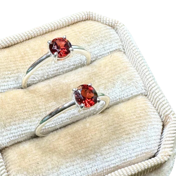 Bagues en argent et Grenat