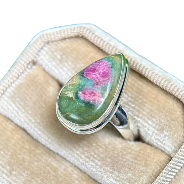 Bagues en argent et Rubis Fushiste