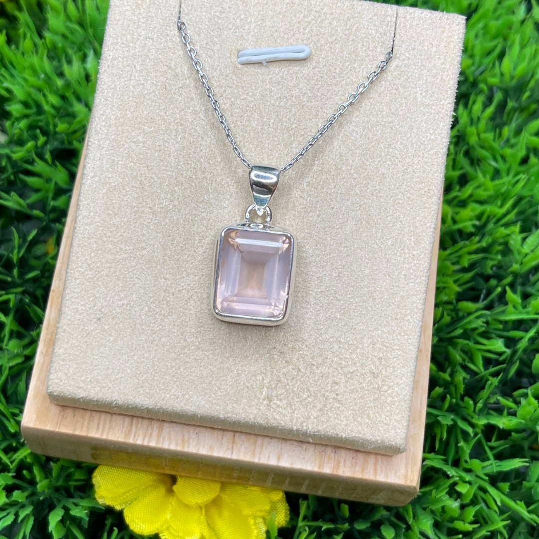 Pendentif quartz rose