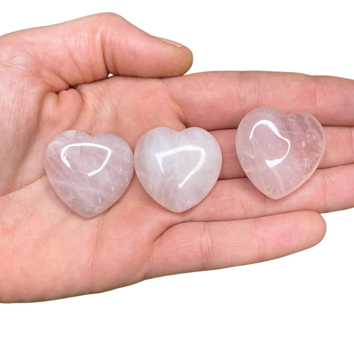 Pierres en forme de cœurs