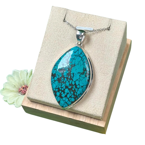 Bijoux en argent avec pierres naturelles