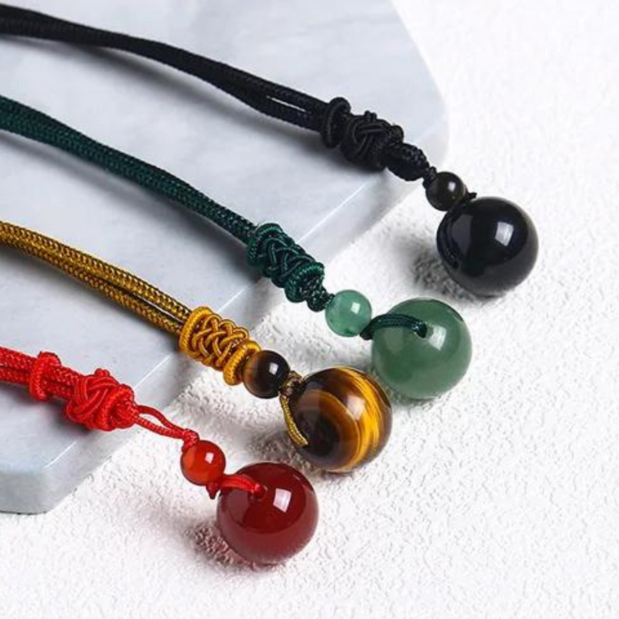 Colliers en pierres naturelles