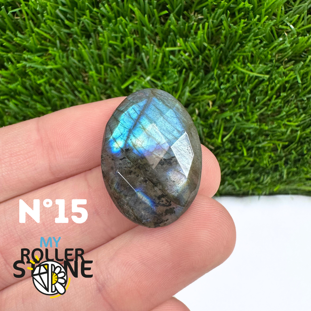 Cabochon Labradorite forme Libre Facettée 5A