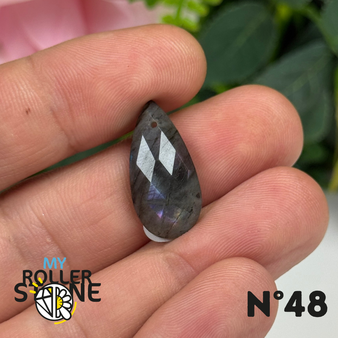 Pendentif Percé Spectrolite Violette Facettée