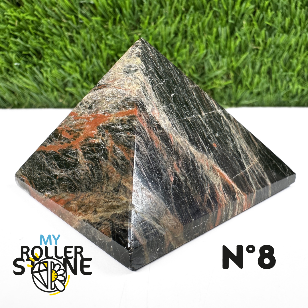 Pyramide en Tourmaline noire du Brésil