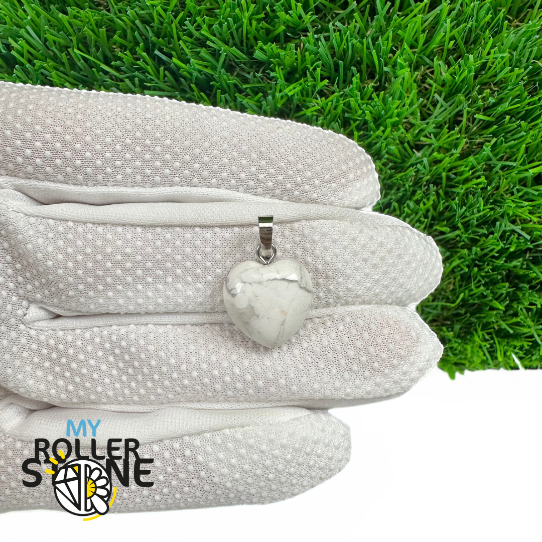 Petit Pendentif Coeur en Howlite