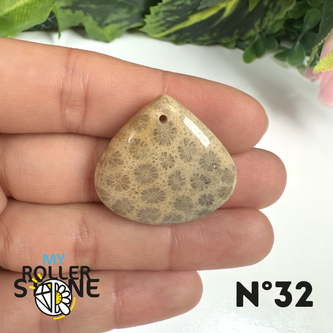 Pendentif Chrysanthème Forme Libre 5A