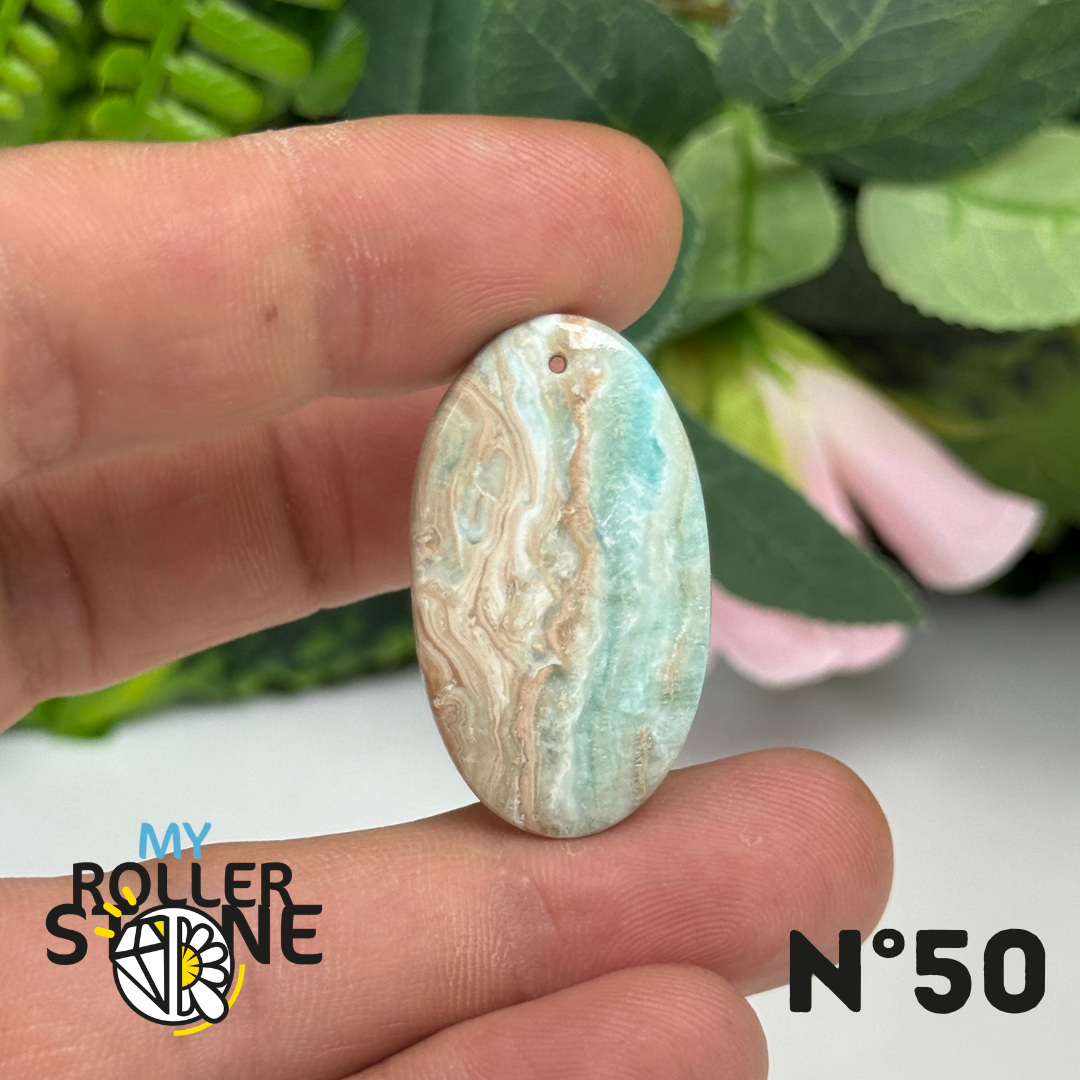Pendentif Percé en Calcite Bleue des Caraïbes 5A