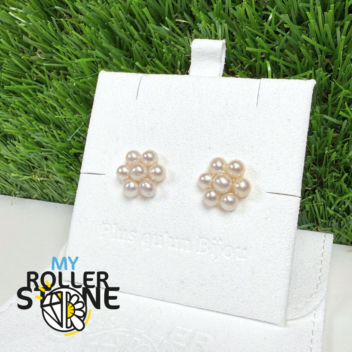 Boucles d'oreilles à clou en perles d'eau douce Fleur S925