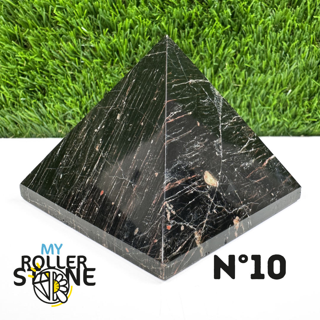 Pyramide en Tourmaline noire du Brésil