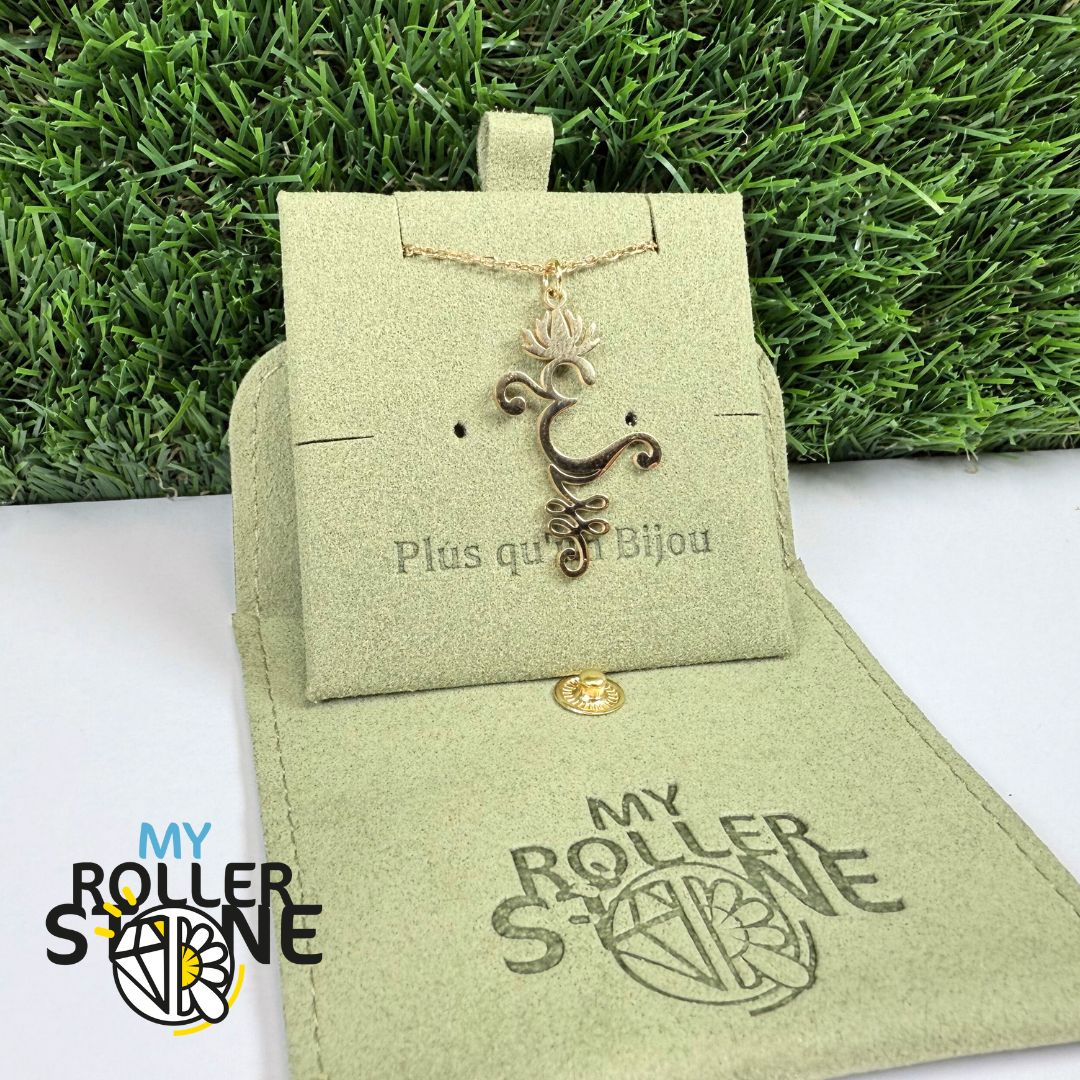 Pendentif Om et Lotus Acier Inoxydable Doré