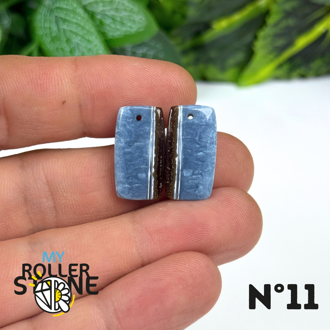 Paire de Cabochons percé en Opale bleue pour Boucles d'oreilles