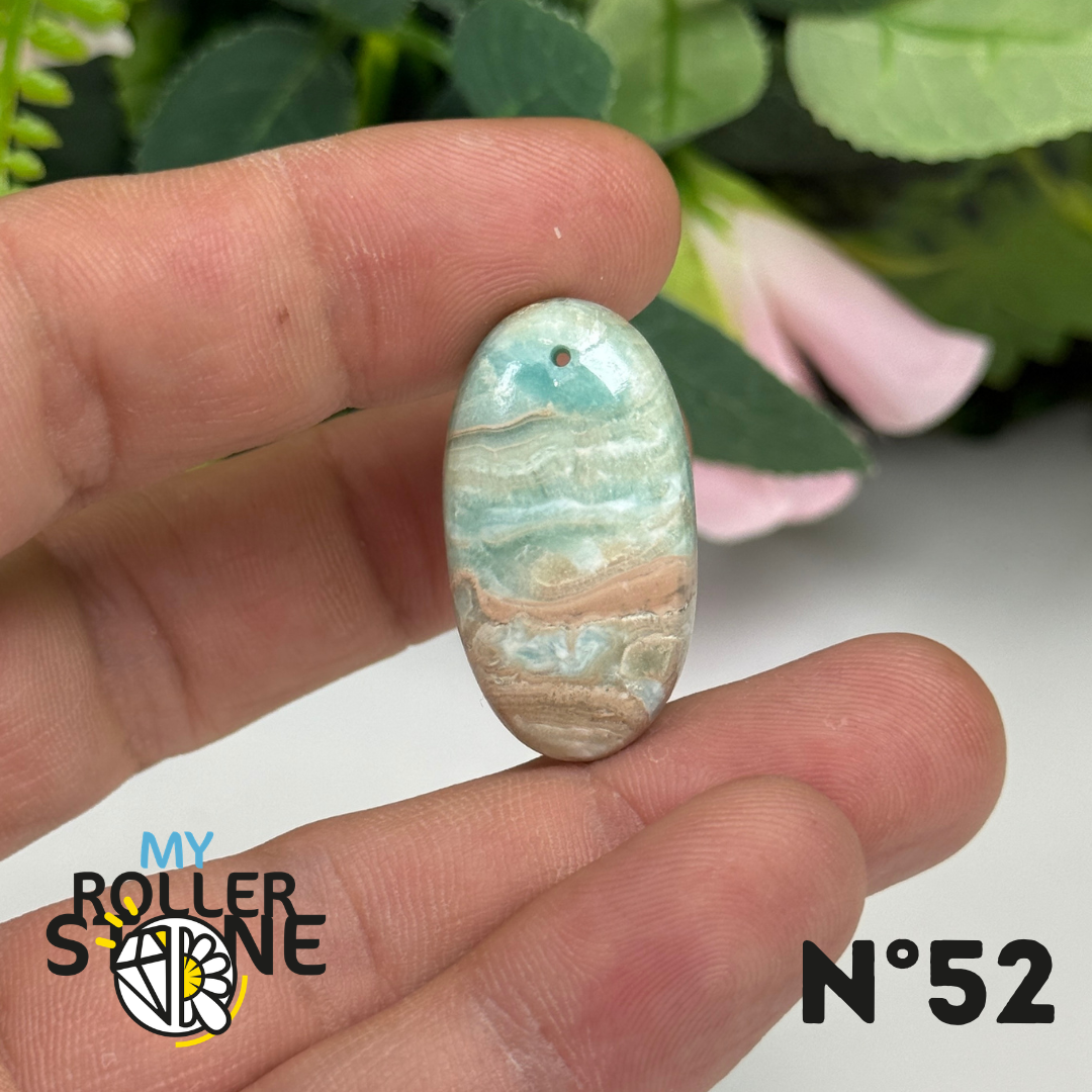 Pendentif Percé en Calcite Bleue des Caraïbes 5A