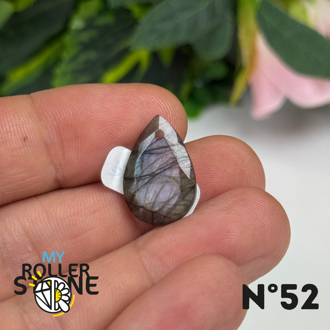 Pendentif Percé Spectrolite Violette Facettée