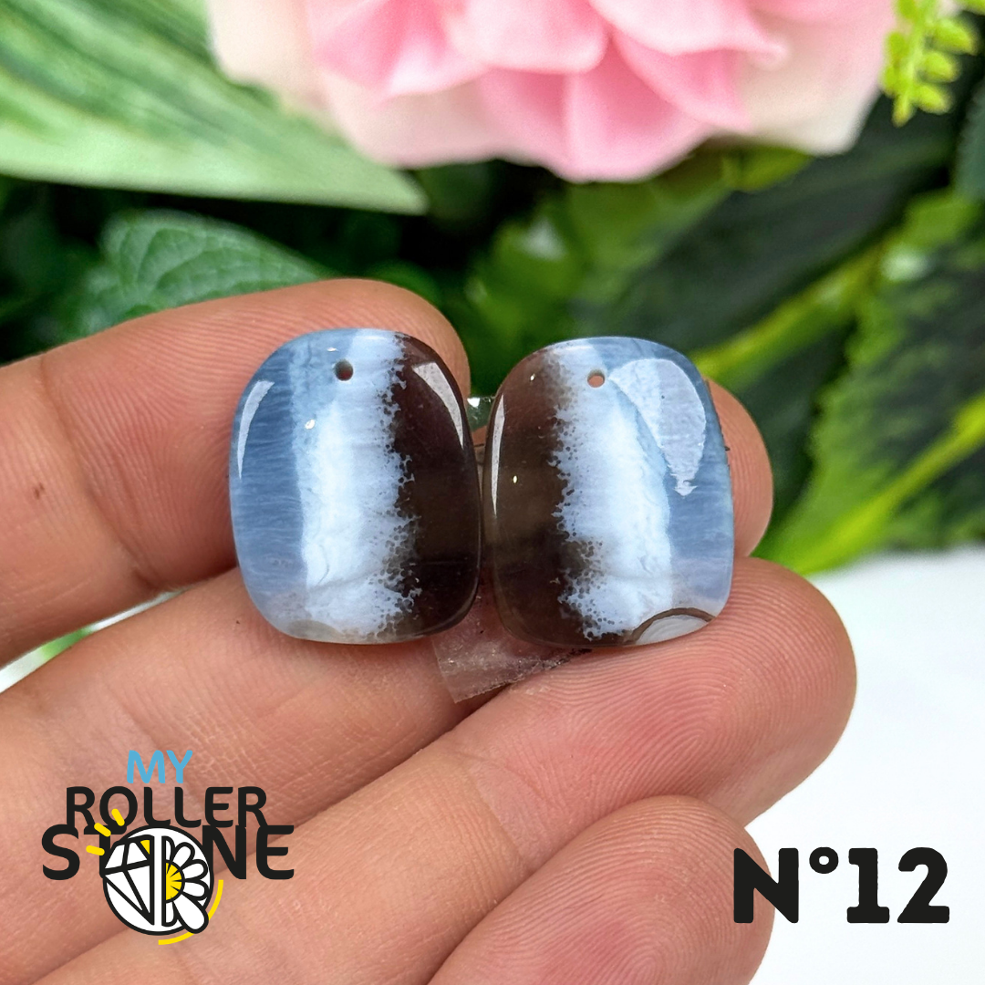 Paire de Cabochons percé en Opale bleue pour Boucles d'oreilles
