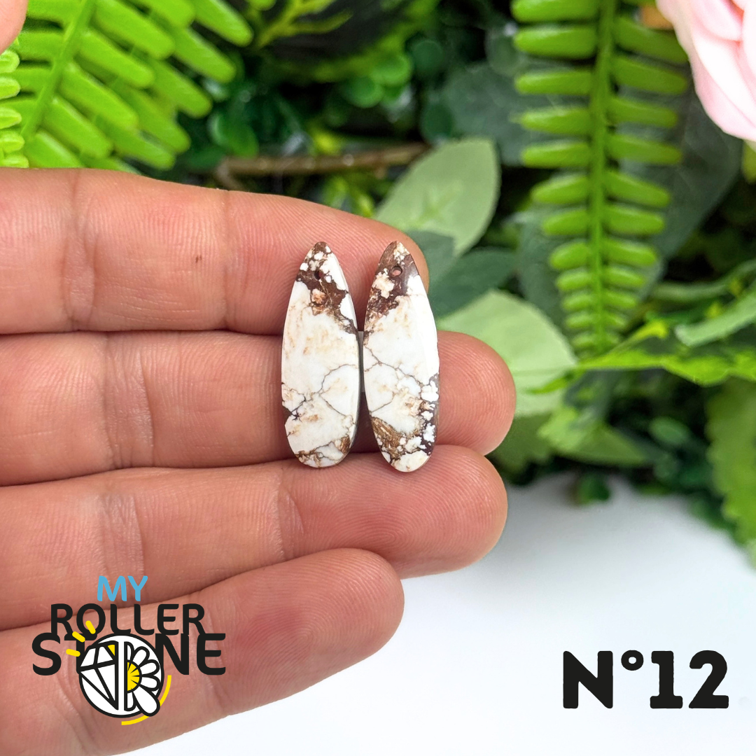 Paire de Cabochon percé en Magnésite Cheval Sauvage pour Boucles d'oreilles