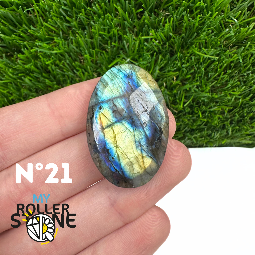 Cabochon Labradorite forme Libre Facettée 5A