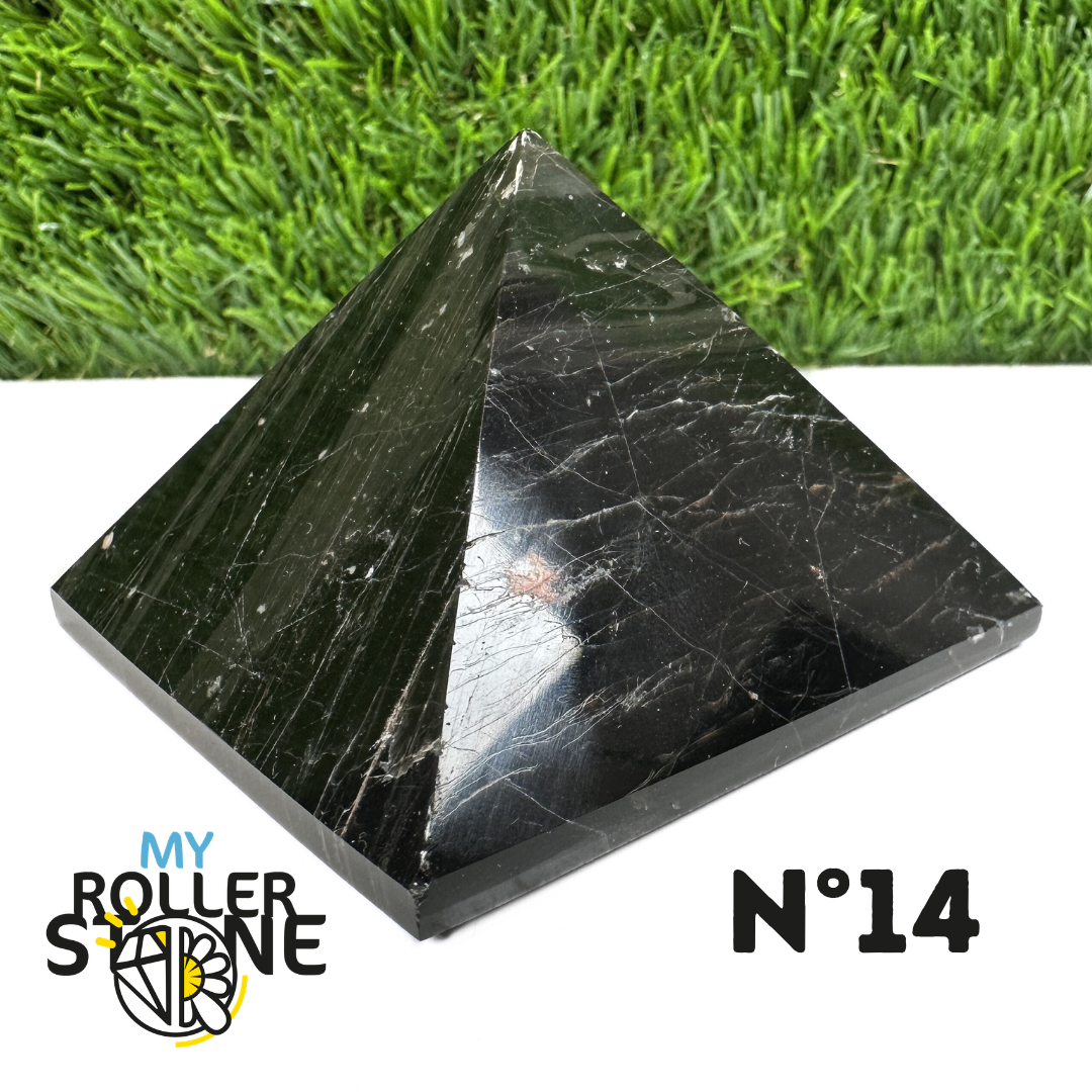 Pyramide en Tourmaline noire du Brésil