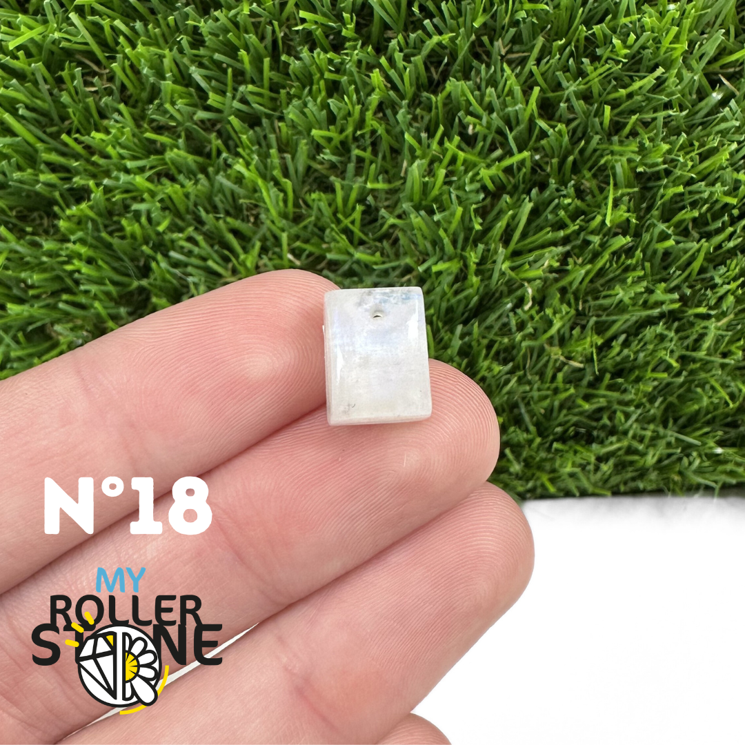 Petit Pendentifs Pierre de lune Forme Libre 5A