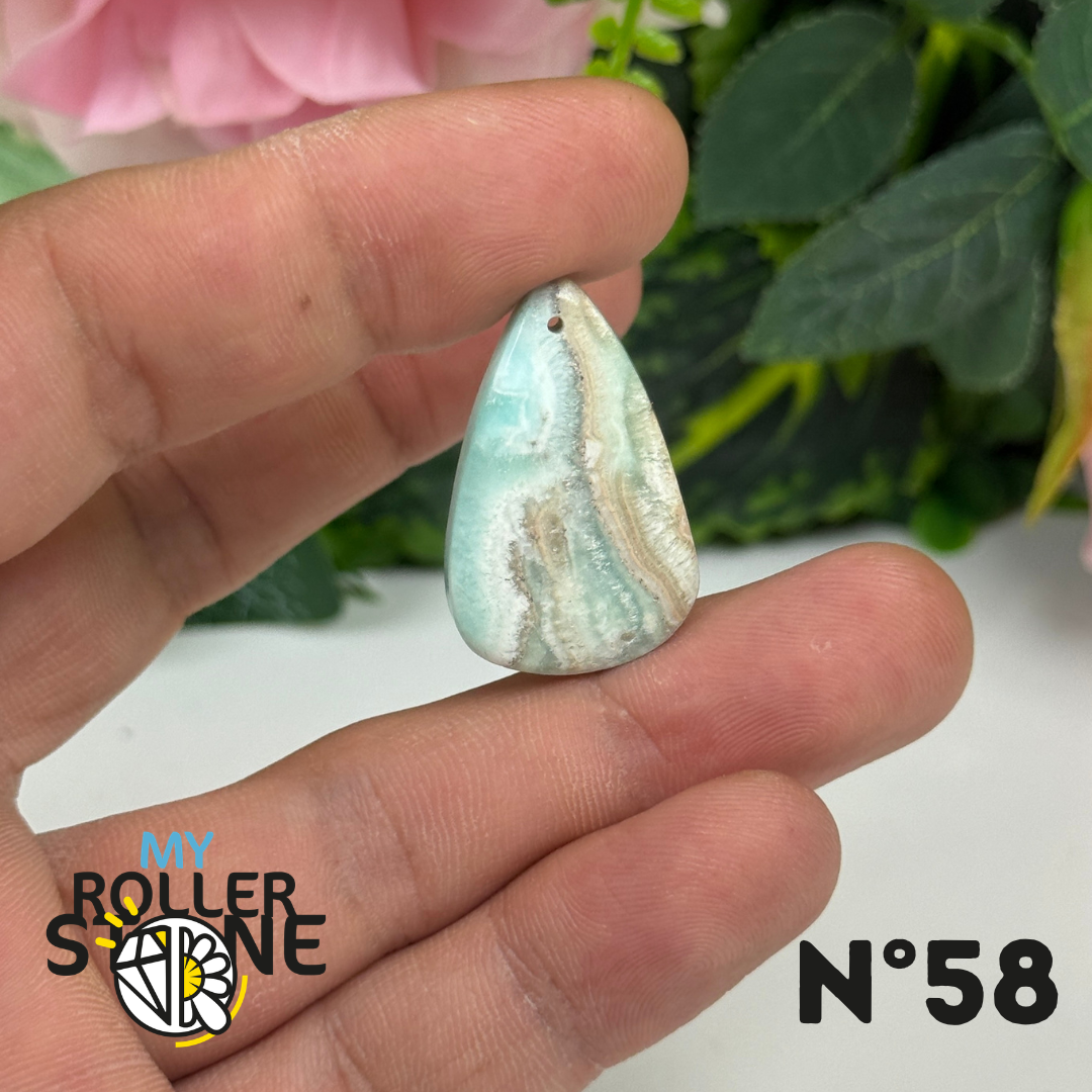 Pendentif Percé en Calcite Bleue des Caraïbes 5A