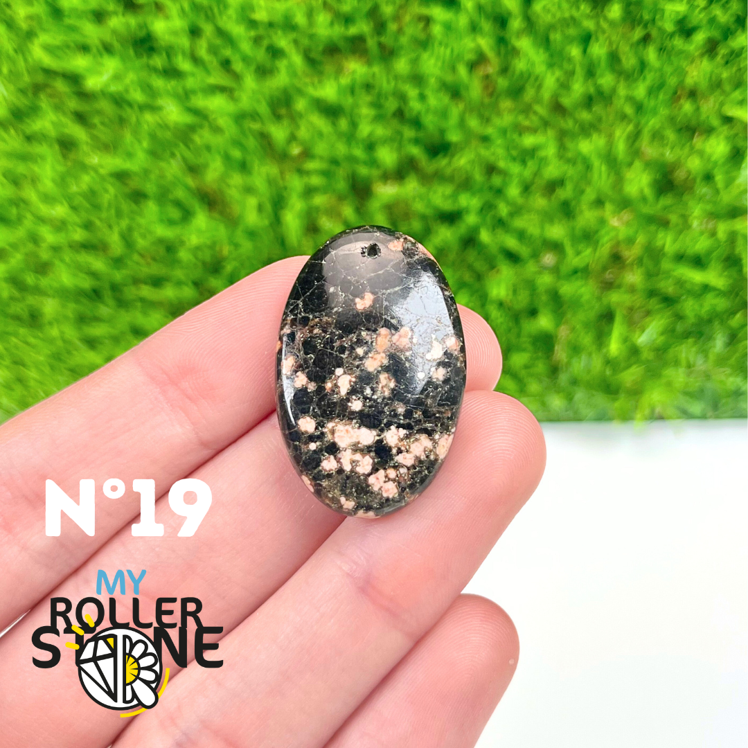 Pendentif Obsidienne Fleurie percé