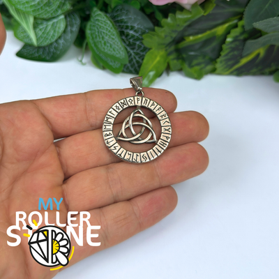 Pendentif Viking Triquetra et Runes