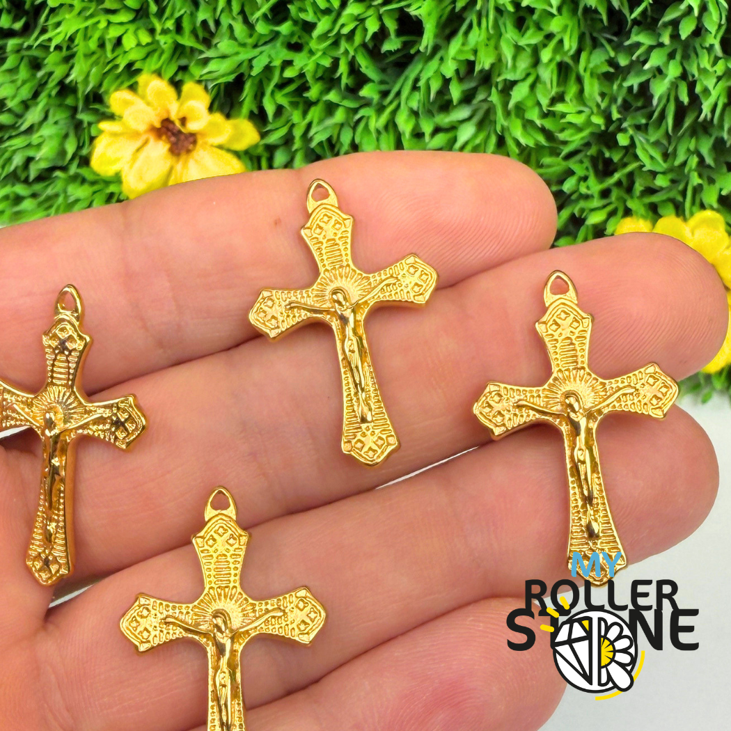Pendentif Croix Jésus Doré Acier
