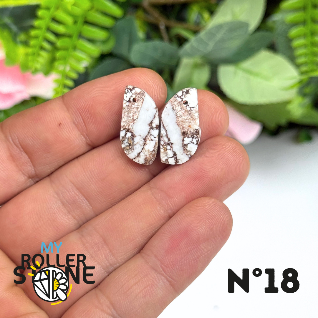 Paire de Cabochon percé en Magnésite Cheval Sauvage pour Boucles d'oreilles