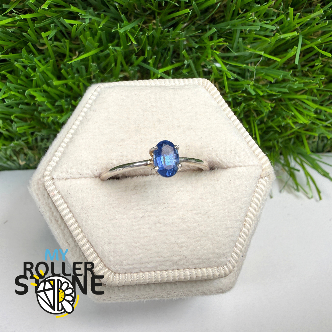 Bague Solitaire Kyanite Oval (4 tailles)