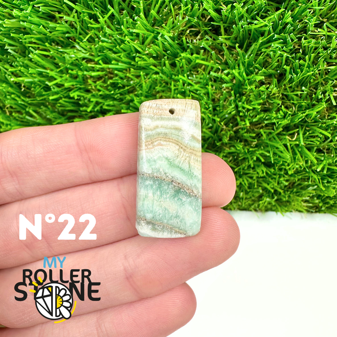 Pendentif Percé Calcite Cambrienne Bleue 5A