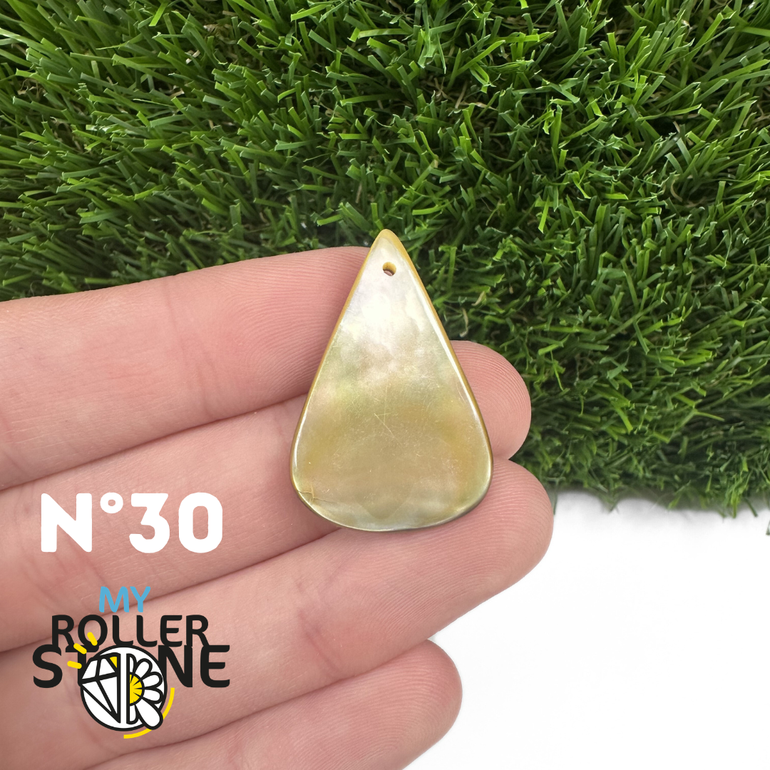 Pendentif Percé Nacre 5A