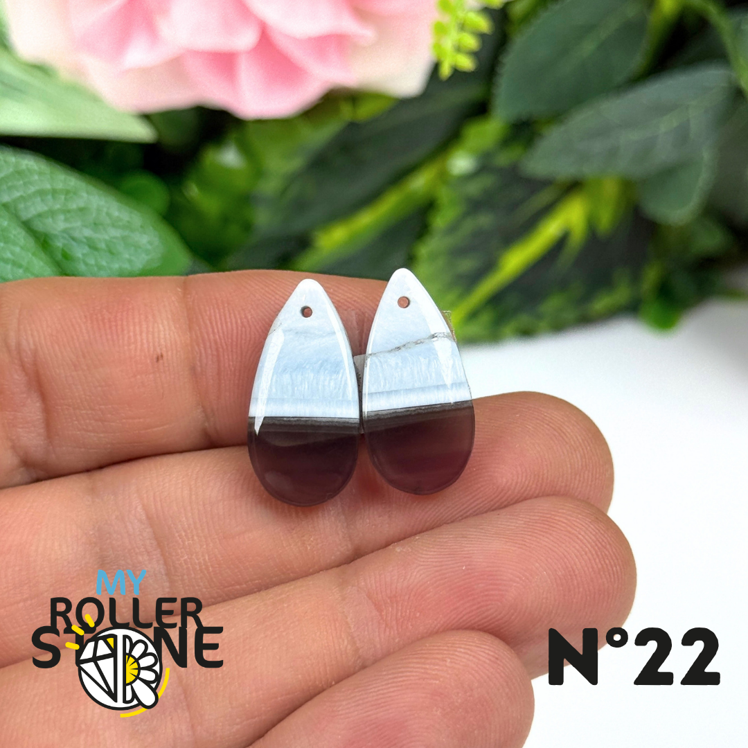 Paire de Cabochons percé en Opale bleue pour Boucles d'oreilles