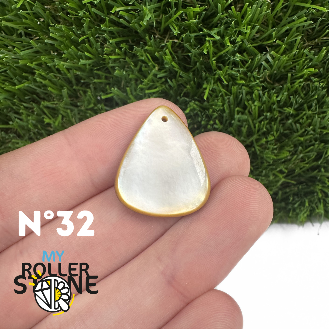 Pendentif Percé Nacre 5A
