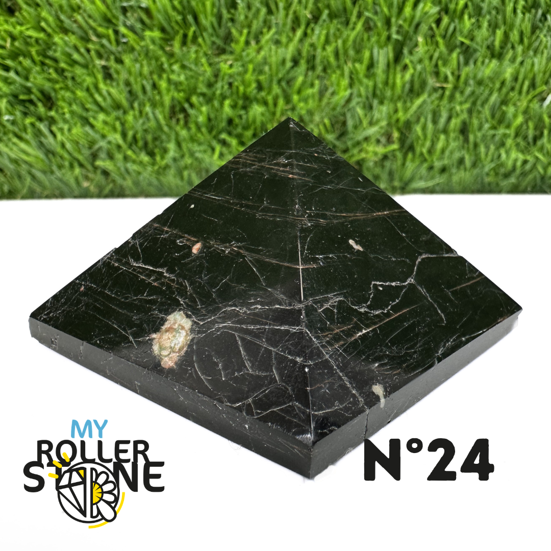 Pyramide en Tourmaline noire du Brésil