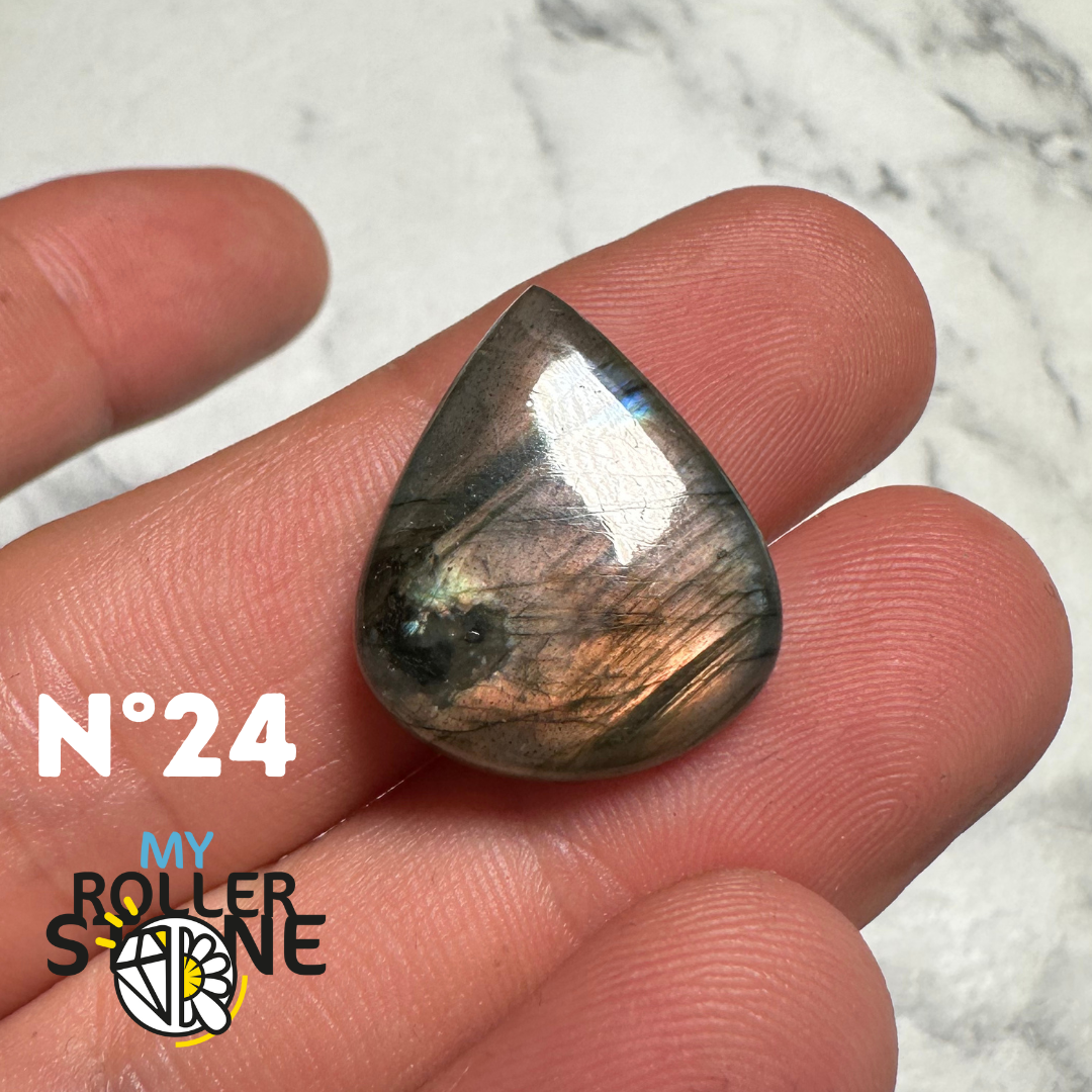 Cabochon Labradorite forme Libre