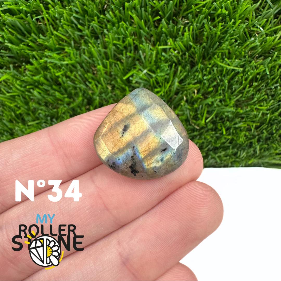 Cabochon Labradorite forme Libre Facettée 5A