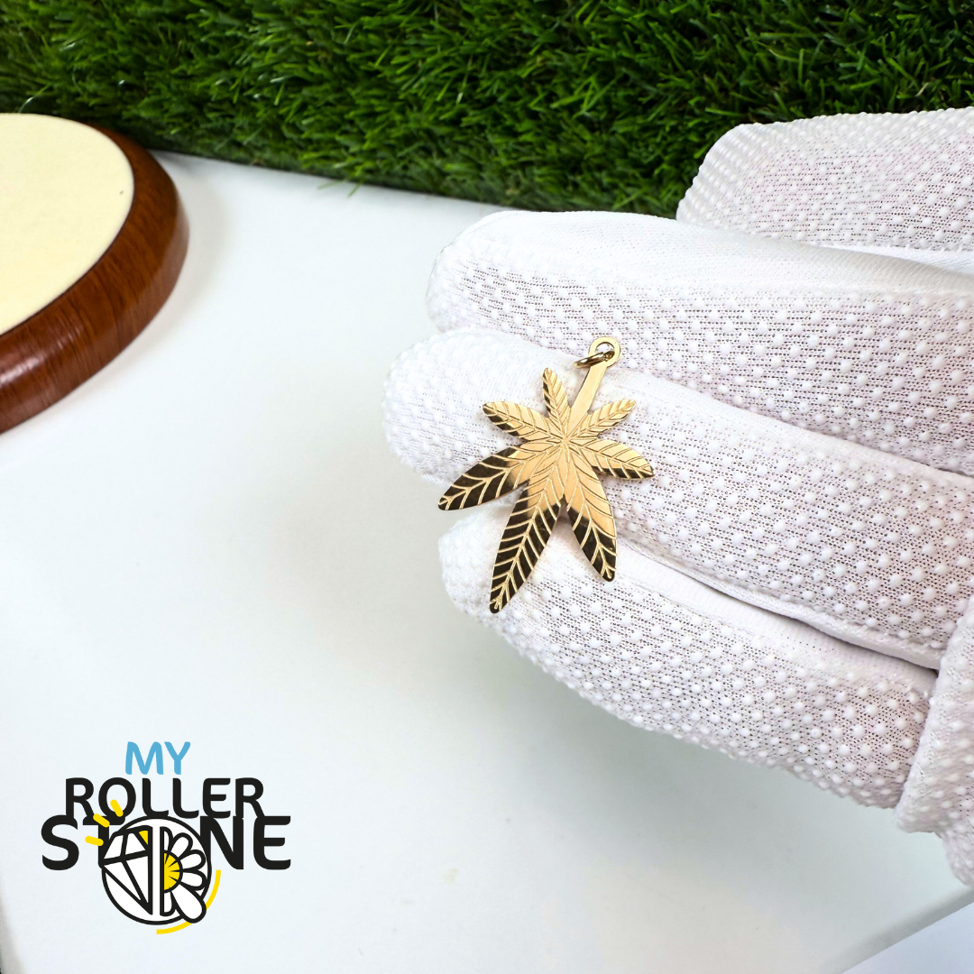 Pendentif Feuille Acier Inoxydable Doré