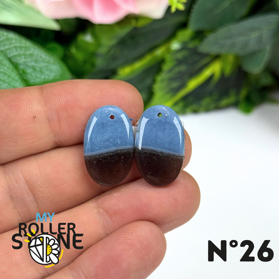 Paire de Cabochons percé en Opale bleue pour Boucles d'oreilles