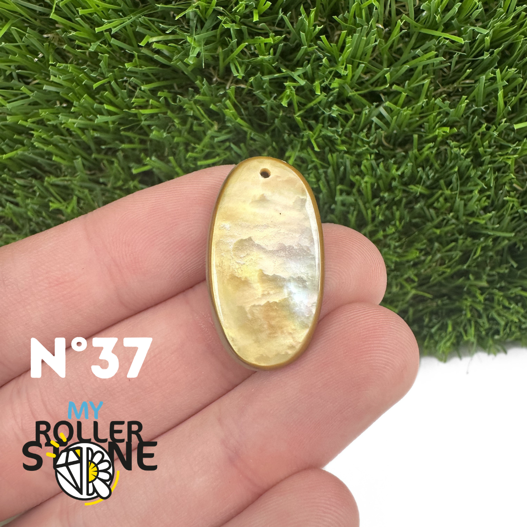 Pendentif Percé Nacre 5A