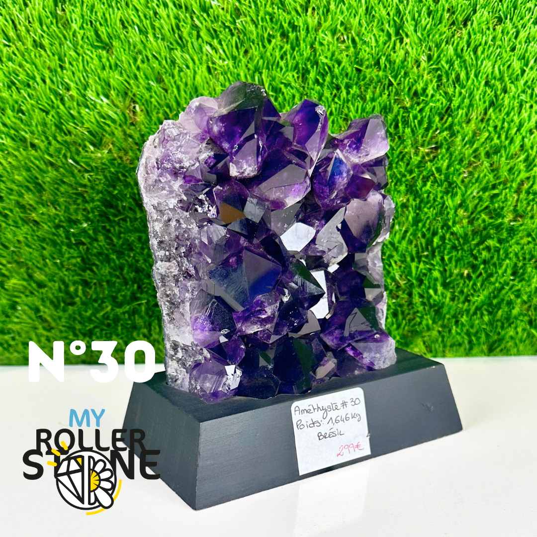 Druze Améthyste sur socle noir #30