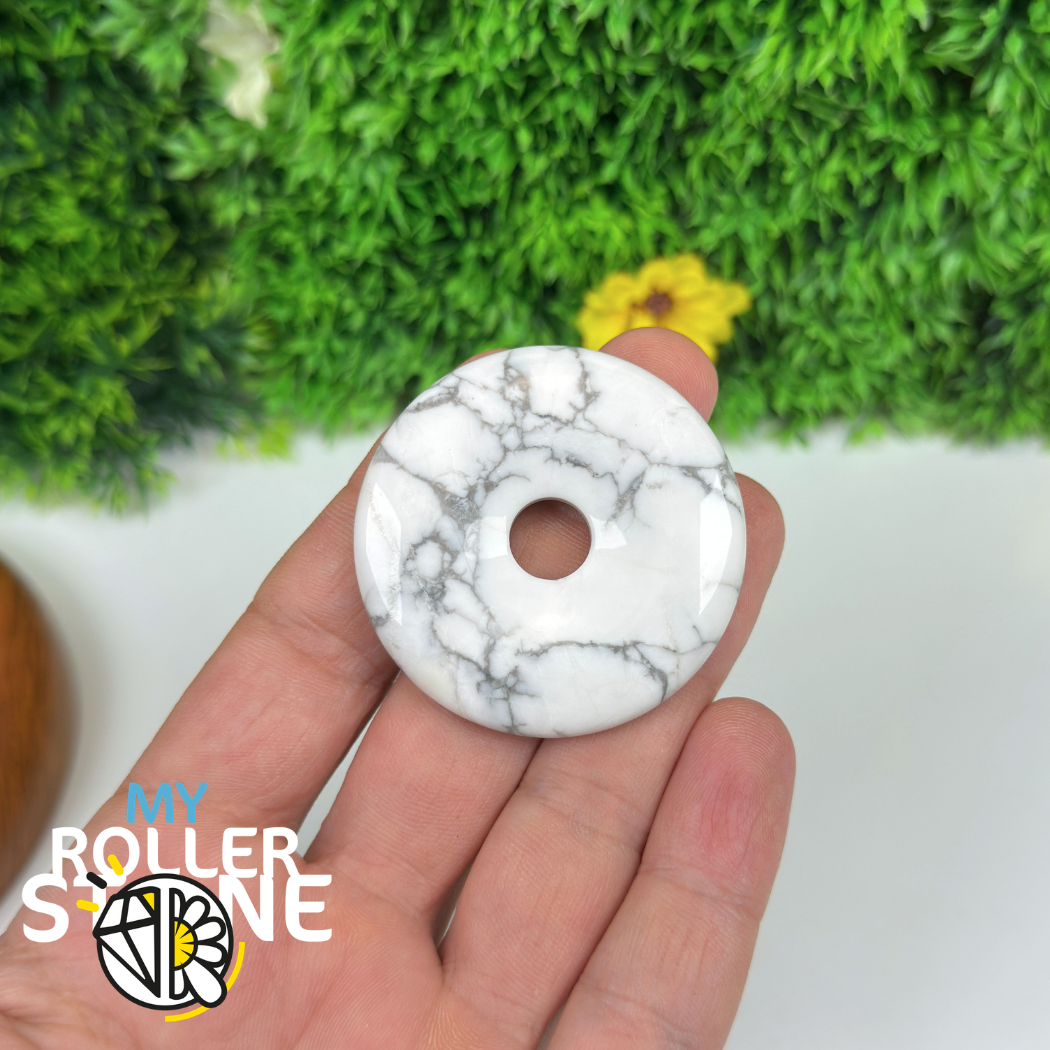 Donuts Howlite