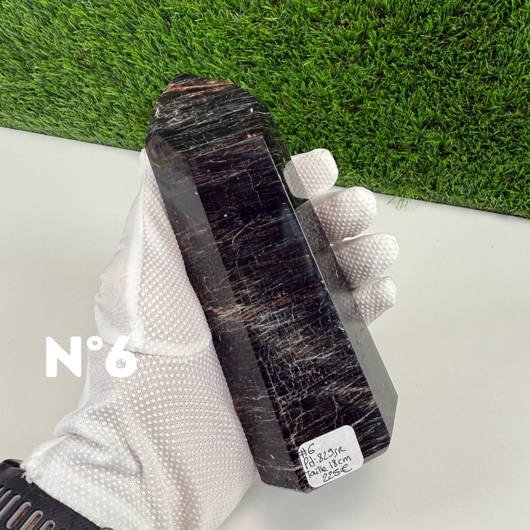 Grande Pointe en Tourmaline noire du Brésil