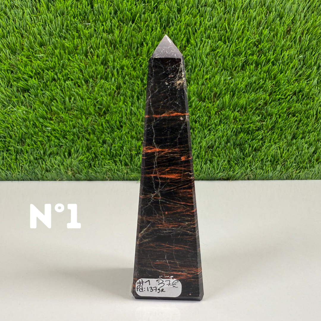 Obélisque en Tourmaline noire