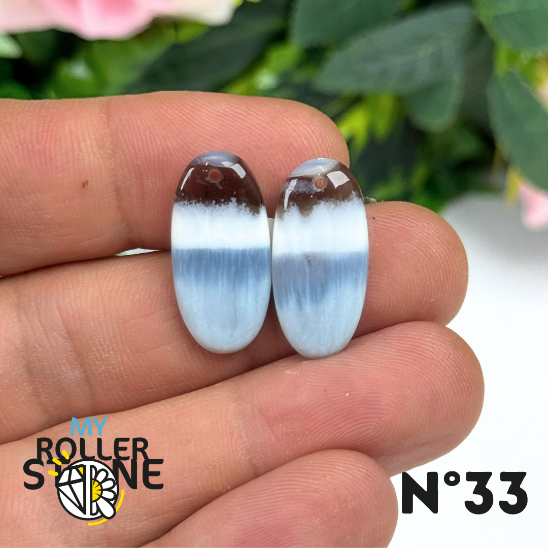 Paire de Cabochons percé en Opale bleue pour Boucles d'oreilles