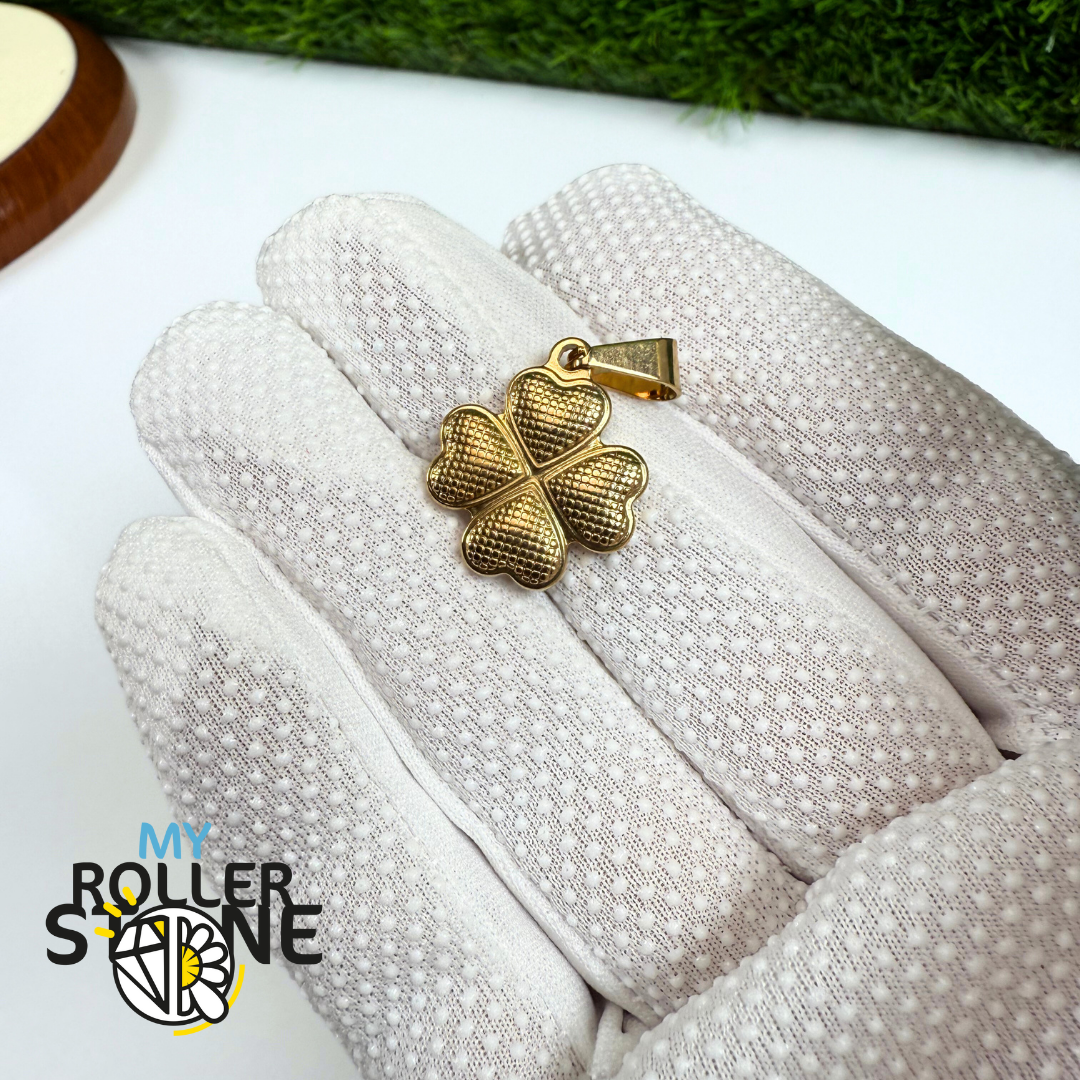 Pendentif trèfle à 4 feuilles