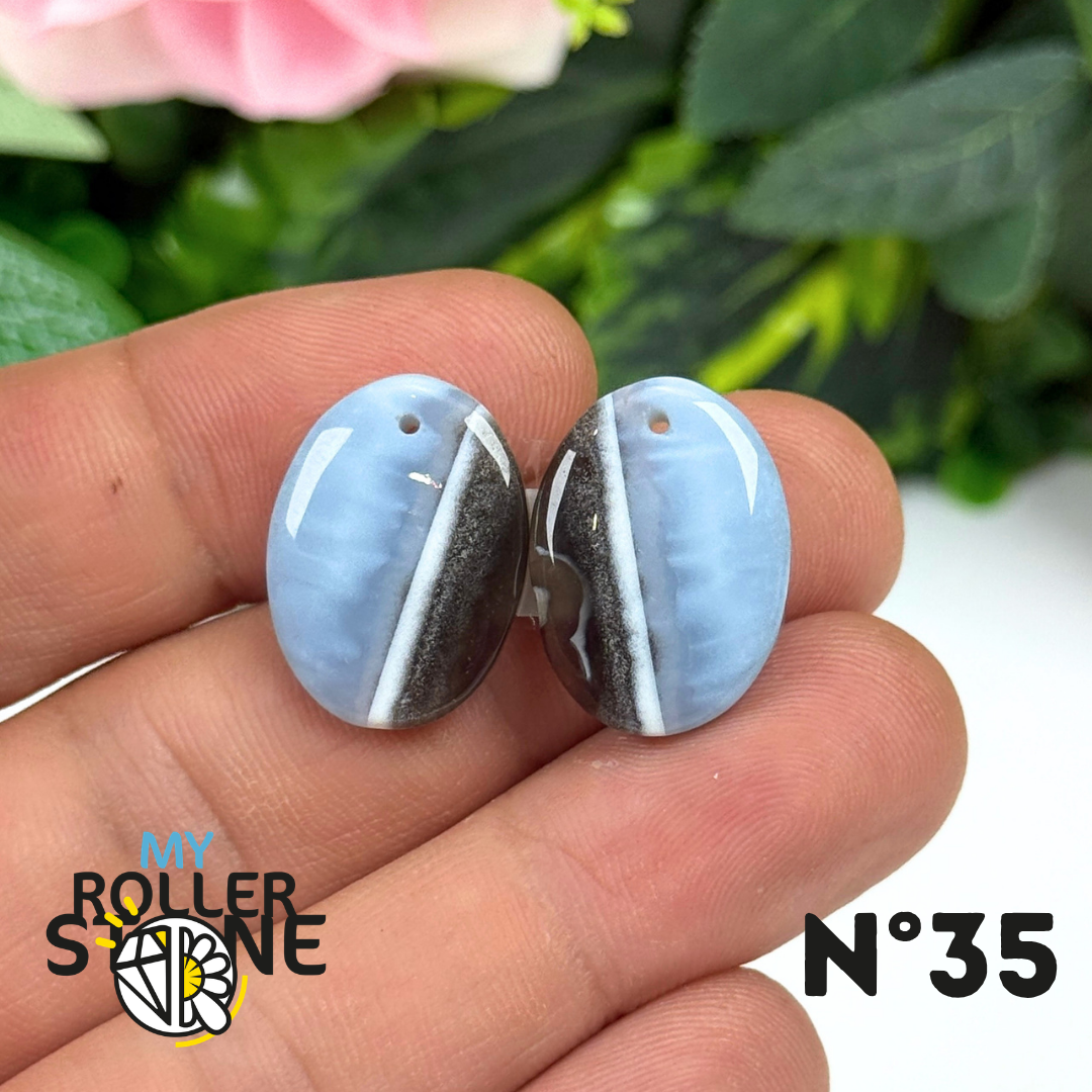 Paire de Cabochons percé en Opale bleue pour Boucles d'oreilles