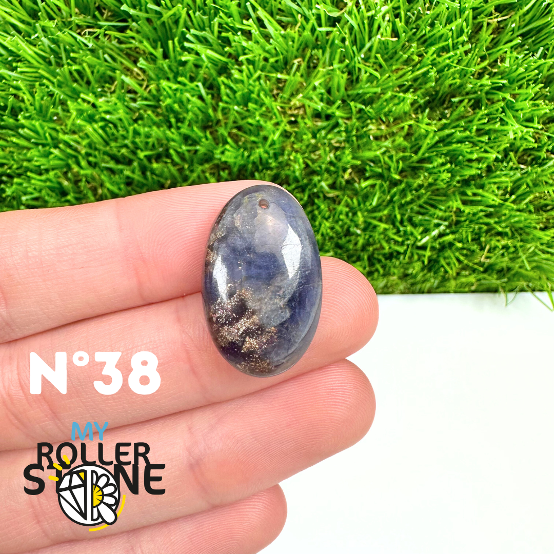 Pendentif Percé Iolite et Pierre de Soleil 5A