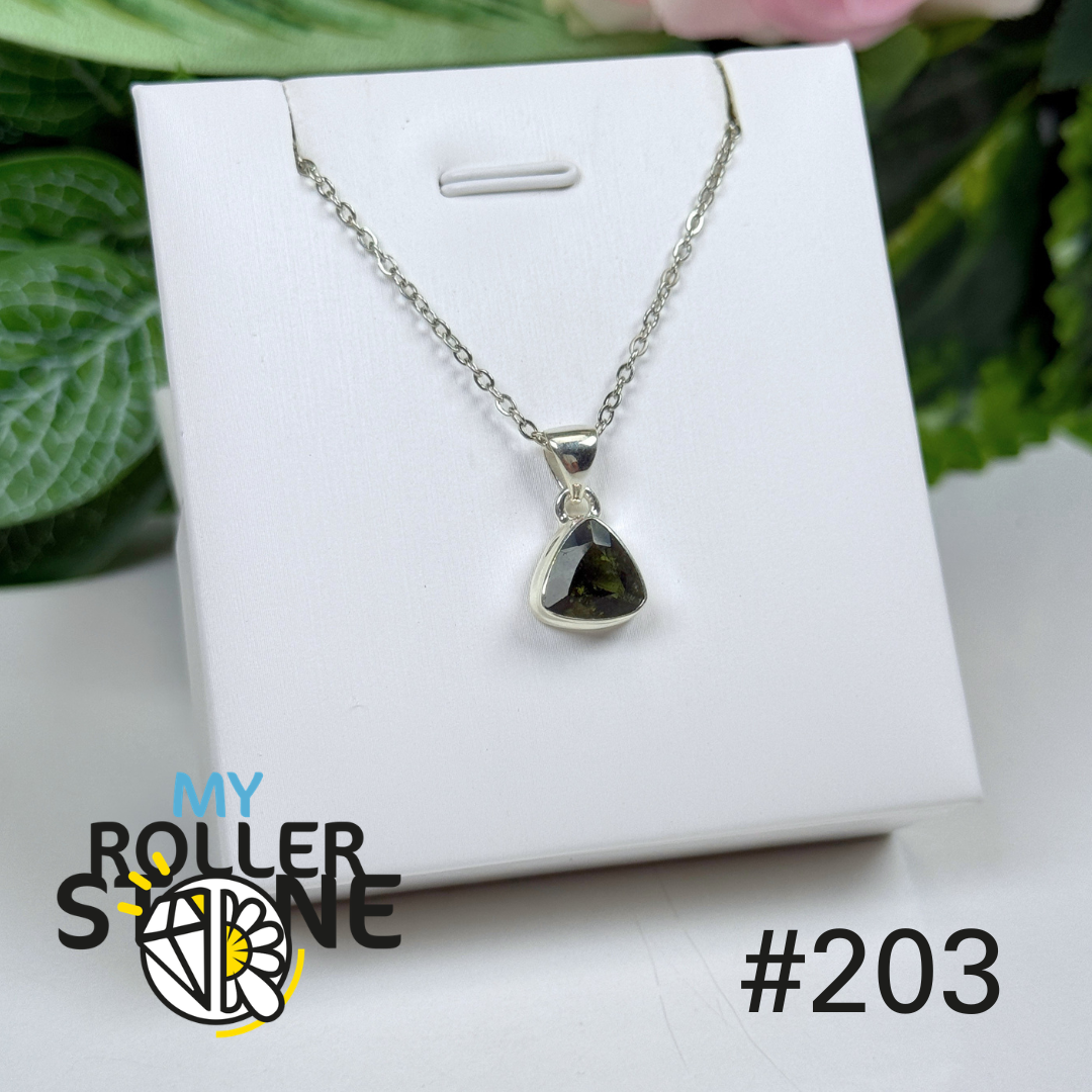 Pendentif argent moldavite facettée #P203