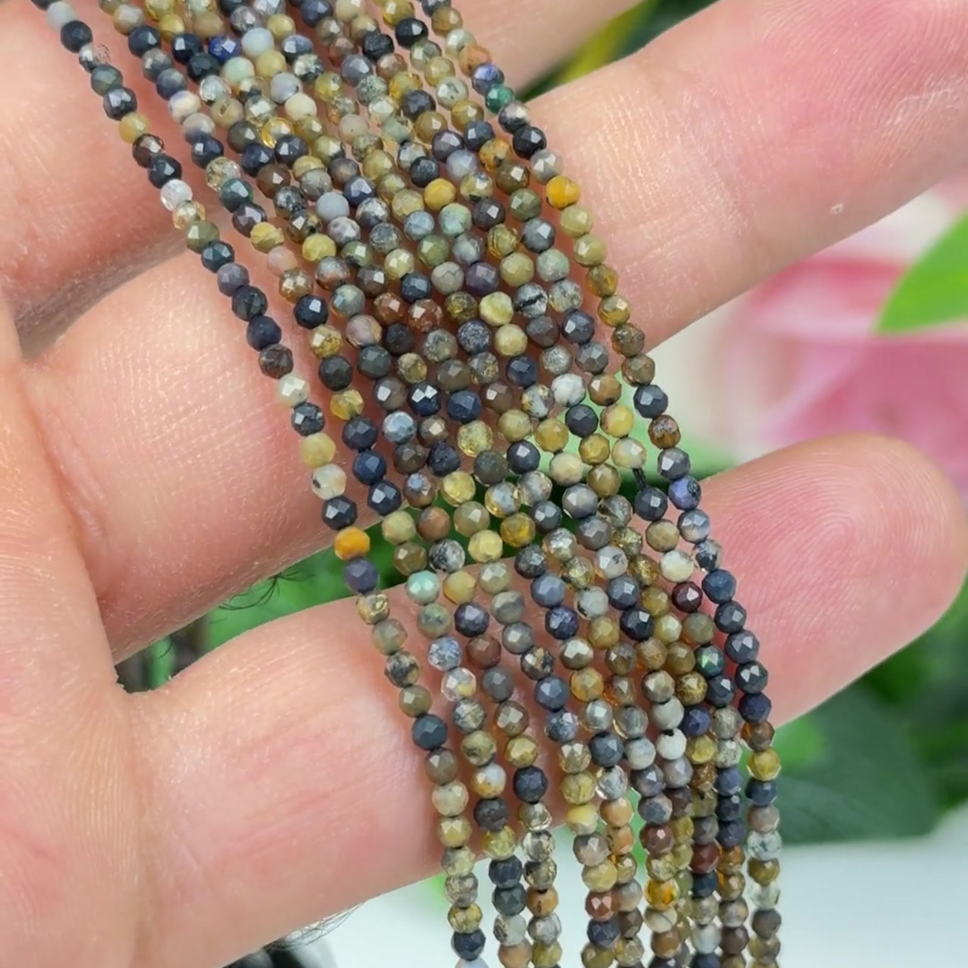 Perles Facettées en Opale Australienne Multicolore